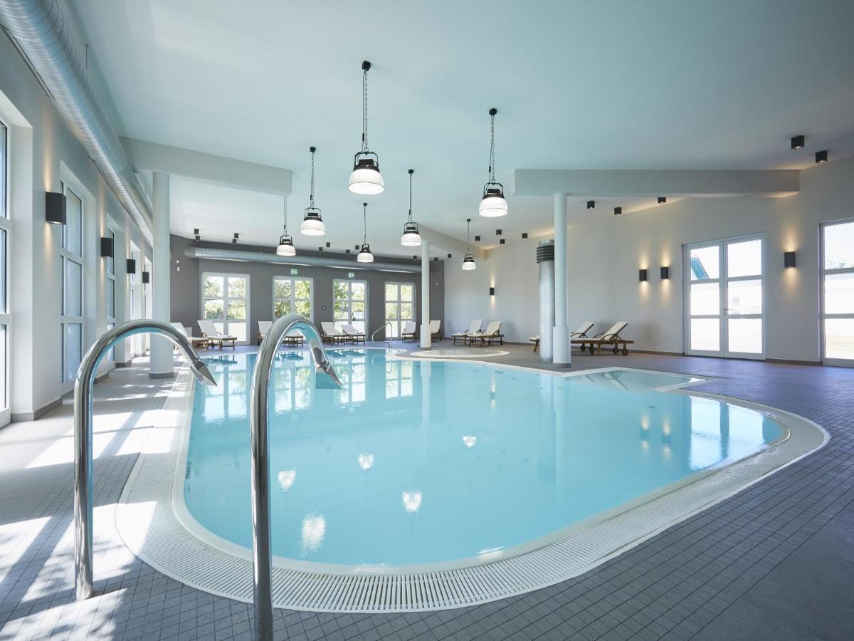 Reetland Am Meer - Premium Reetdachvilla Mit 3 Schlafzimmern, Sauna Und Kamin F27 Dranske Kültér fotó